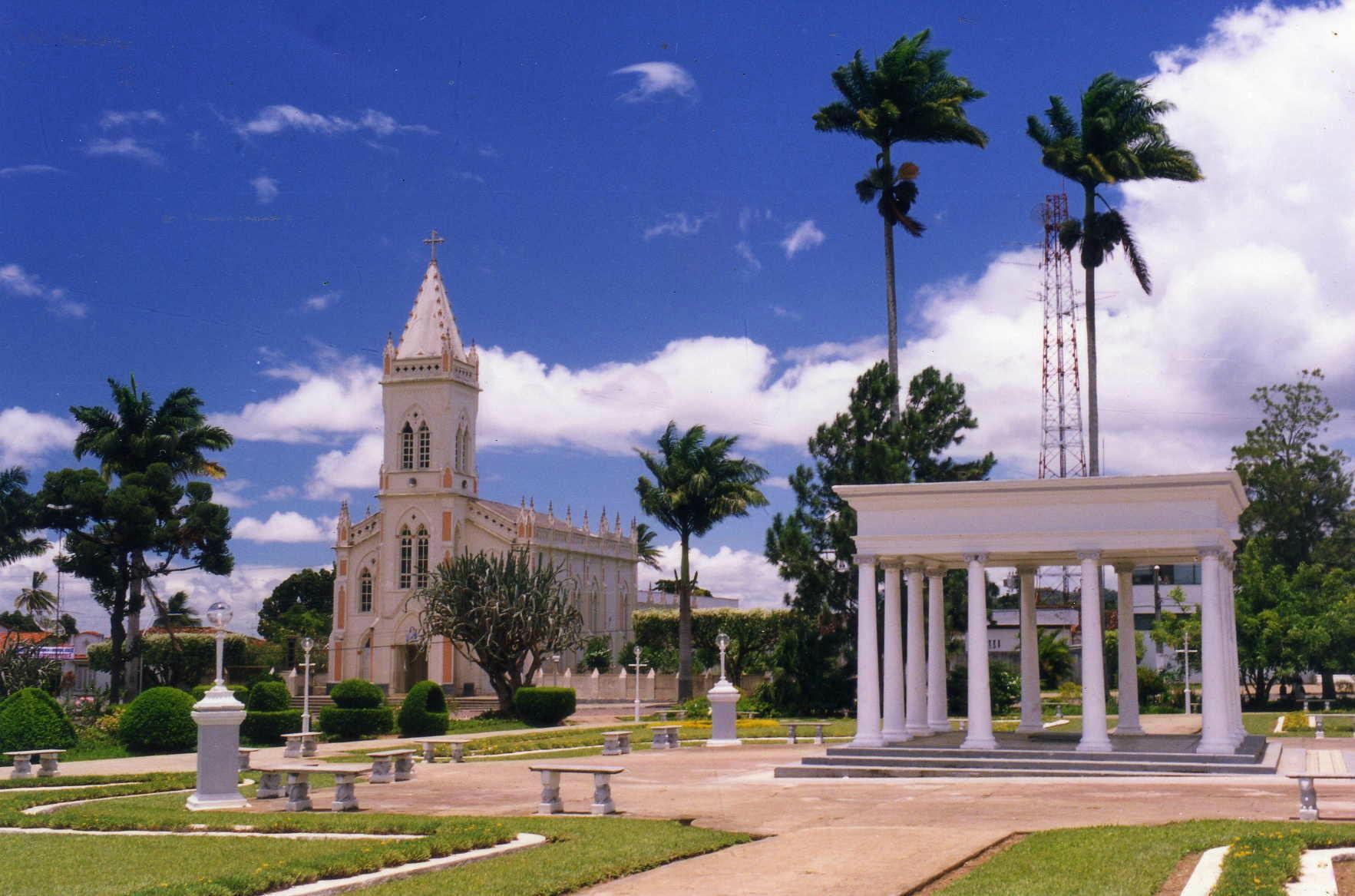 Varzedo Bahia fonte: dynamic-media-cdn.tripadvisor.com Fonte: dynamic-media-cdn.tripadvisor.com